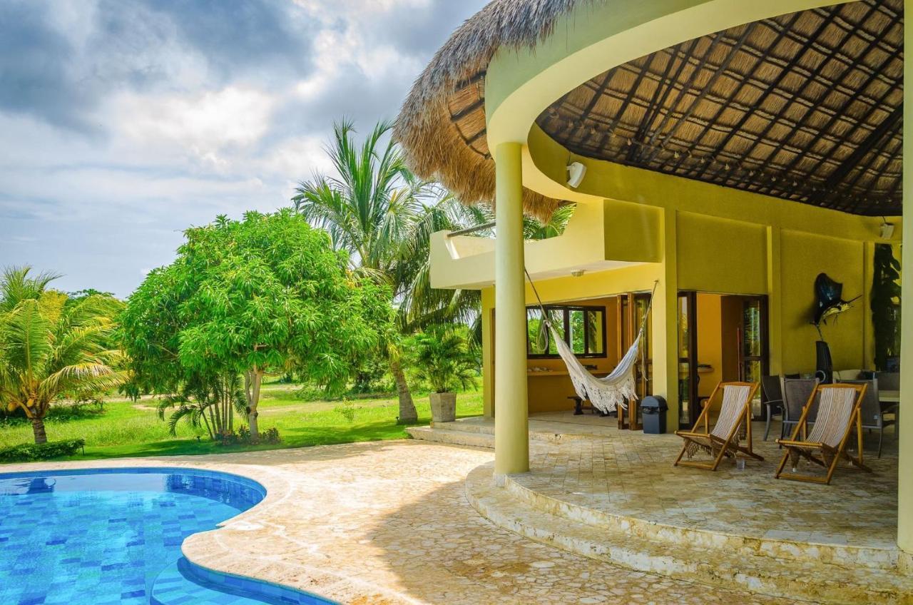 Rodeada De Naturaleza En La Isla De Baru Сasa de vacaciones